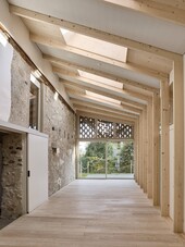 Transition entre l'ancien et le nouveau bâtiment (Photos © Ariel Huber)