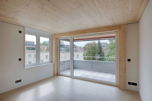 Durchgang zum Balkon