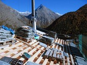 Bedachung mit Natursteinplatten