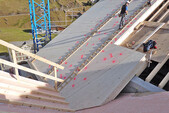 Assembly of roof elements on the primary structure